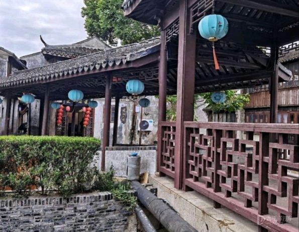 中国梅花精神文化学术研讨会暨名家画梅邀请展在昆明举办